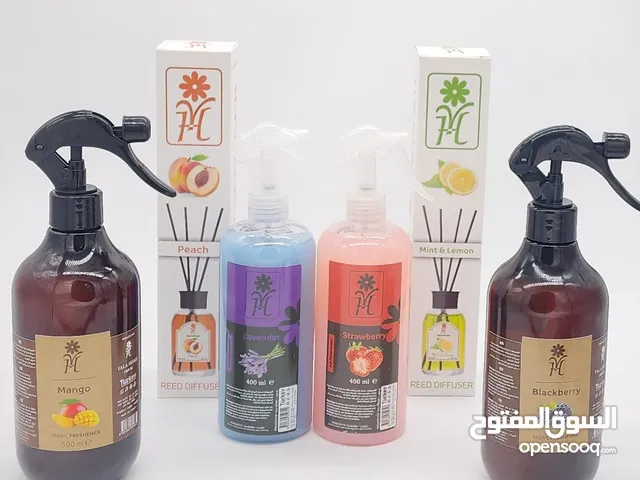 معطر جو برائحة جذابة ورائحة منعشة   Air freshener with an attractive scent and a refreshing aroma