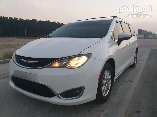 Used Chrysler Grand Voyager in Sharjah