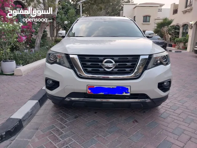 2018 Nissan Pathfinder SV has a 6-cylinder engine, specifically a 3.5-liter V6 engine