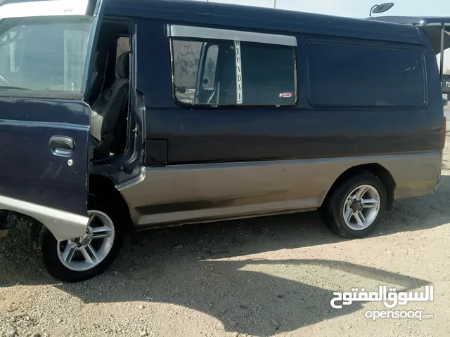 باص H100 موديل 95 نضيف لا صدا ولا هريان للبيع ب 2400 موجود بالقطرانة -الكرك
