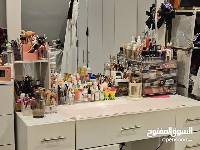 اثاث للبيع بحالة جيدة للاستفسار واتس اب فقط