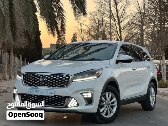 Used Kia Sorento in Tripoli