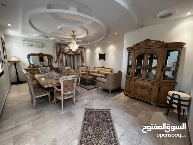800 m2 More than 6 bedrooms Villa for Sale in Tripoli Zanatah