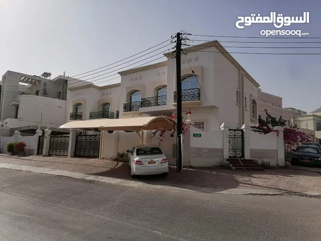 279 m2 4 Bedrooms Villa for Sale in Muscat Madinat As Sultan Qaboos