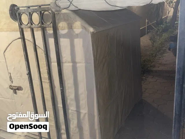 بيت كلب كبير للبيع