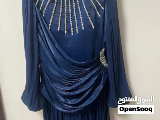 فساتين جديدة