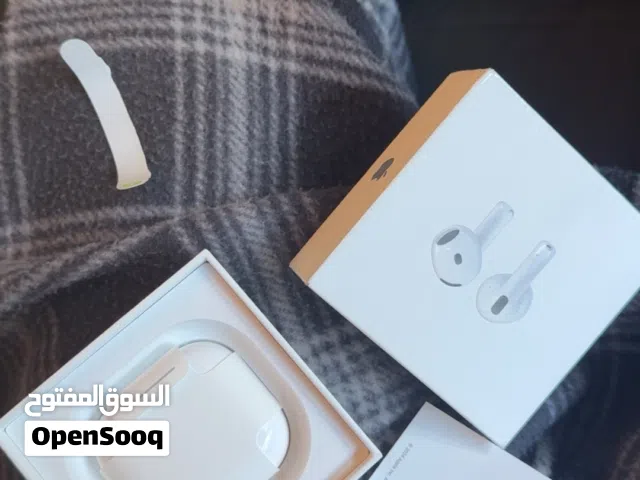 ايربودز 4 مستعمل بحالة الوكاله للبيع