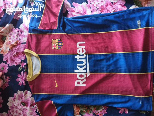 BARCELONA 2020 KIT MESSI EDITION SIZE-L URGENT SALE PRICE CAN BE NEGOTIABLE