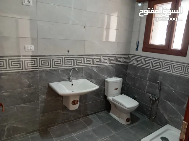 220 m2 3 Bedrooms Townhouse for Rent in Tripoli Al-Serraj
