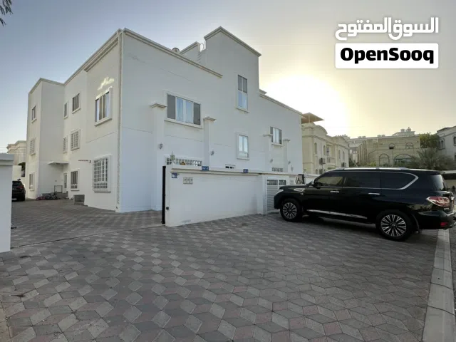 شقة عائلية غرفتين العذيبة 2BDK Auzaiba