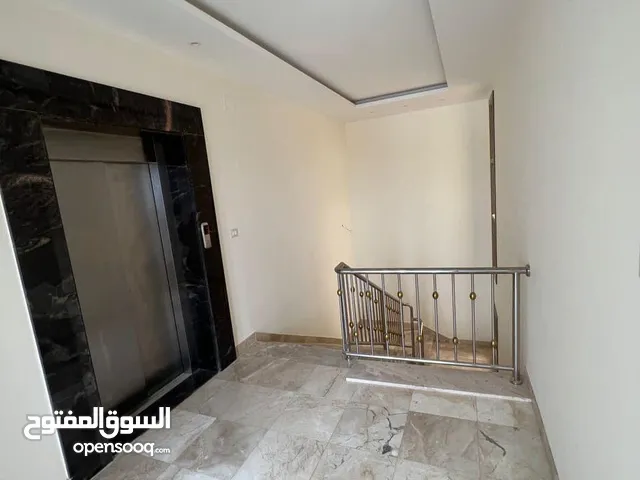 850m2 More than 6 bedrooms Villa for Sale in Tripoli Zanatah