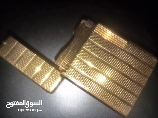 قداحه اصلي طلاء ذهب عمرها صنعت من سنه ال ثمانين إلى التسعين 1980 رقم التسلسلي للقداحه F2c927 sGDuro