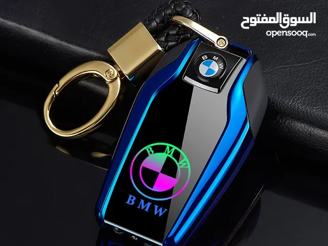 ميدالية فاخرة 6 في 1 – ولاعة إلكترونية + بوصلة + كشاف LED ومزيد!
