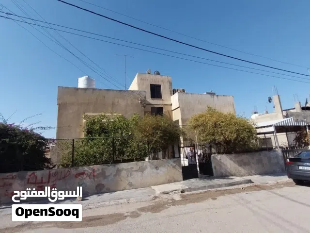 عمارة 3طوابق للبيع قوشان مستقل السعر قابل للتفاوض في منطقة حي الدبابية قرب مسجد التقوى