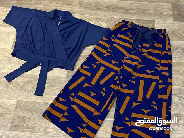 طقومات نسائي محلي. تصوير طبيعي تصوير على الوقع قمه وفخامه في البس انيقه والوان منها مقاس واحد