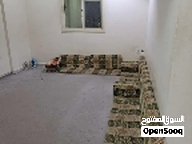 مشاركة سكن لفردين غير مدخنين خلف مطعم القبقب بالفحاحيل قريب من جميع الاسواق