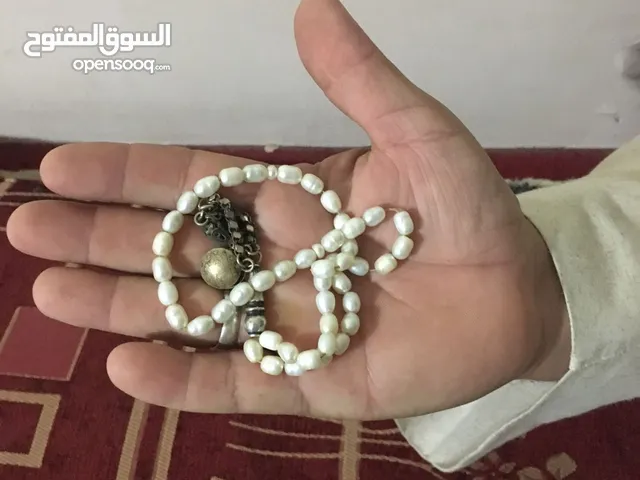 مسباح لؤلؤ طبيعي بحالة ممتازة