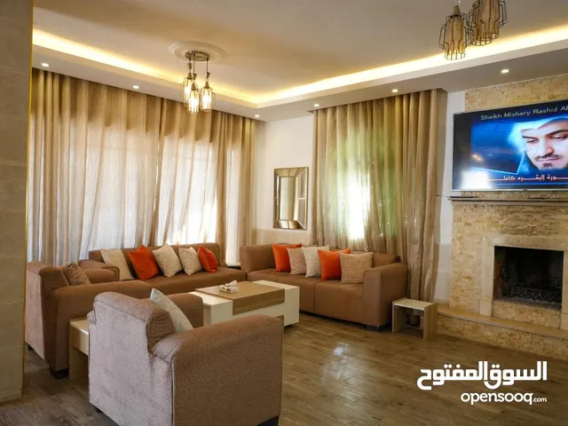 3 Bedrooms Chalet for Rent in Amman Al Tuneib