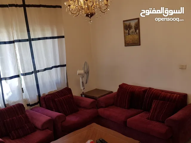 شقة مفروشة بالكامل للايجار 3 نوم وصاله وصالون قرب دوار الشوابكه/المرج