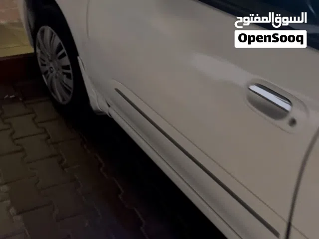 2004 Nissan Sunny SL