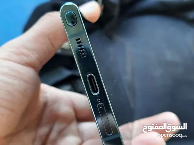 Samsung Galaxy S22 Ultra 5G 512 GB in Al-Mahrah