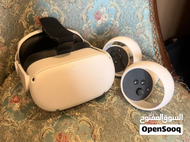 Meta quest 2 (256gb) with 2 controller excellent condition