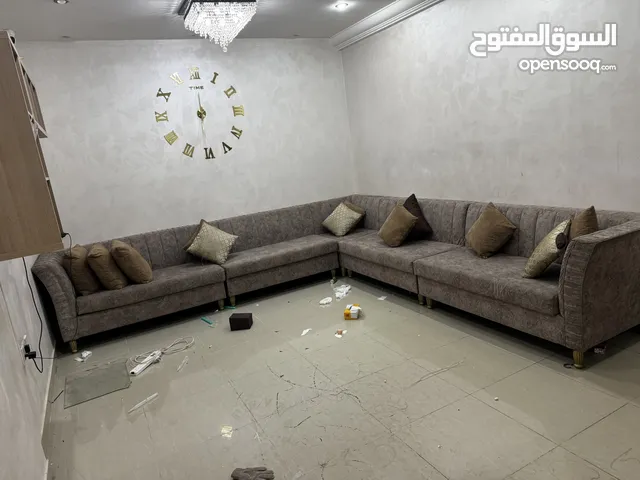 للبيع كنب قنفات طقمين نوعين على السوم