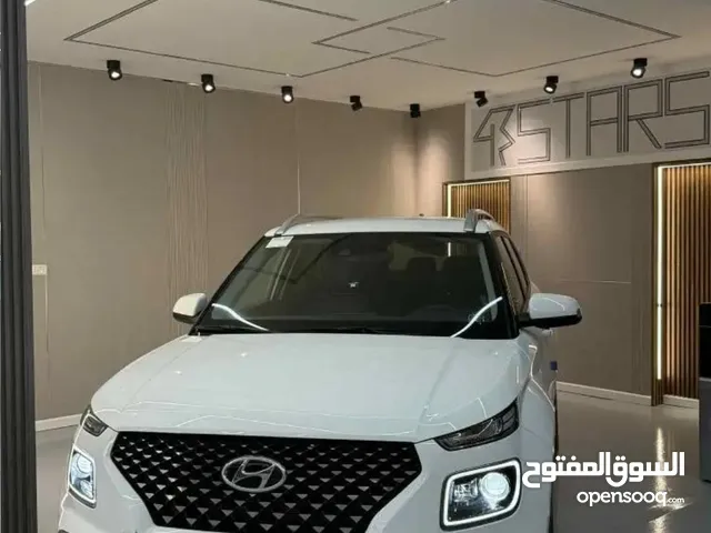 هونداي فينو لقطة أعلى فئة V ترخيص 20 وماشي فقطط 20 الف يعني لسا بوضع الشركة