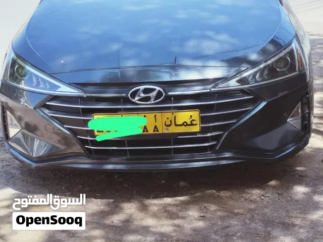 2020 Hyundai Elantra Standard