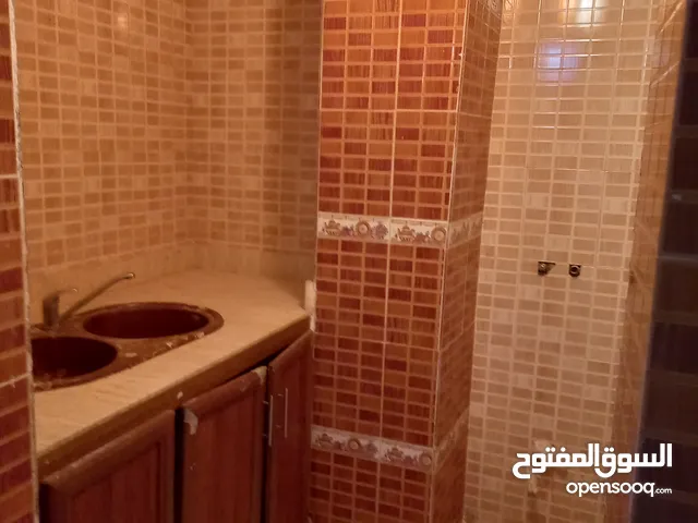 80 m2 2 Bedrooms Apartments for Rent in Tripoli Souq Al-Juma'a