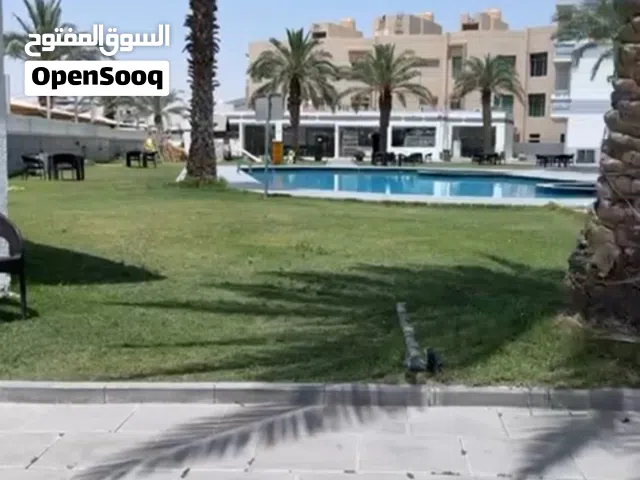 للإيجار شاليه ثلاث ايام 200  دينار المهنا ثلاثه عوائل. خمس غرف وأربع حمامات. Chalet