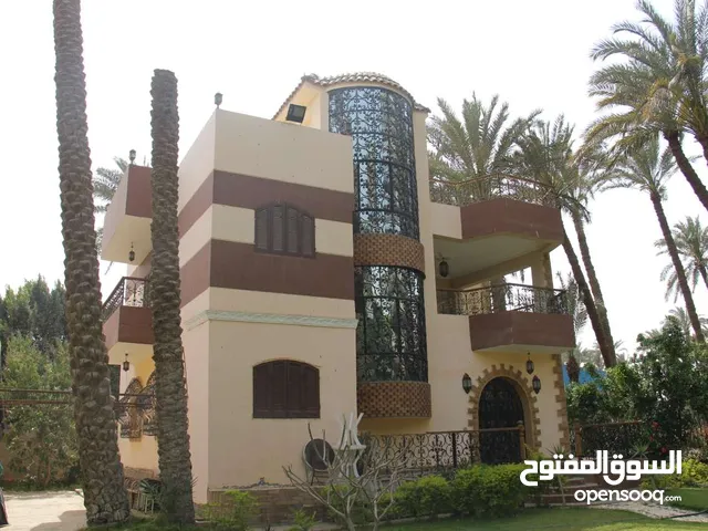 240 m2 4 Bedrooms Villa for Sale in Giza Other
