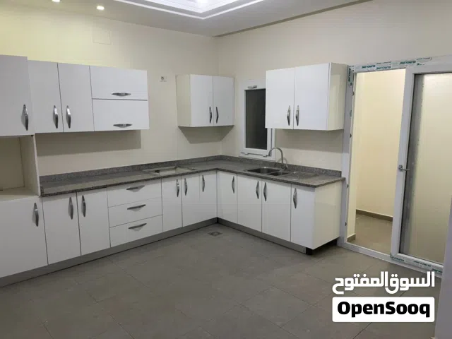 190 m2 4 Bedrooms Apartments for Rent in Tripoli Other