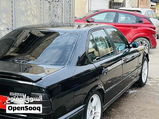 فانوس بي ام دبليو BMW