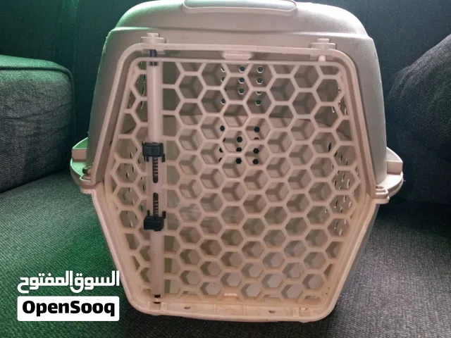 للبيع صندوق/قفص نقل حيوانات أليفة