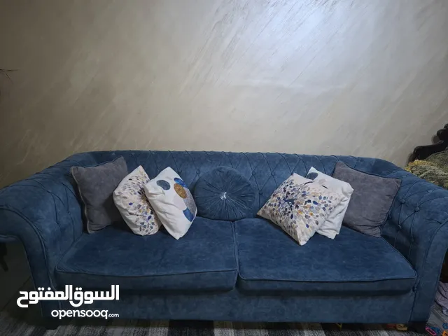 طقمين كنب للبيع بسعر مميز في طبربور حي الخزنة