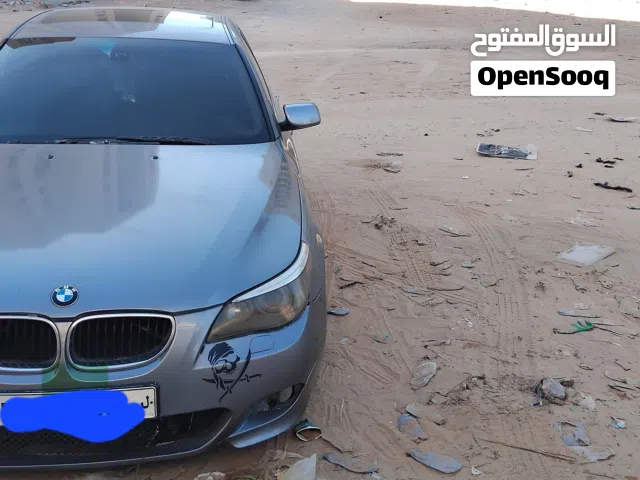 السيارة تحتاج دوره عالصاله بسيطه