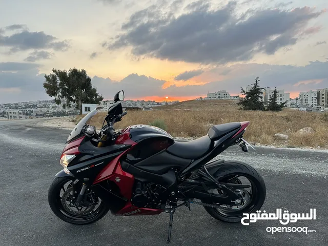 Suzuki gsxs1000f