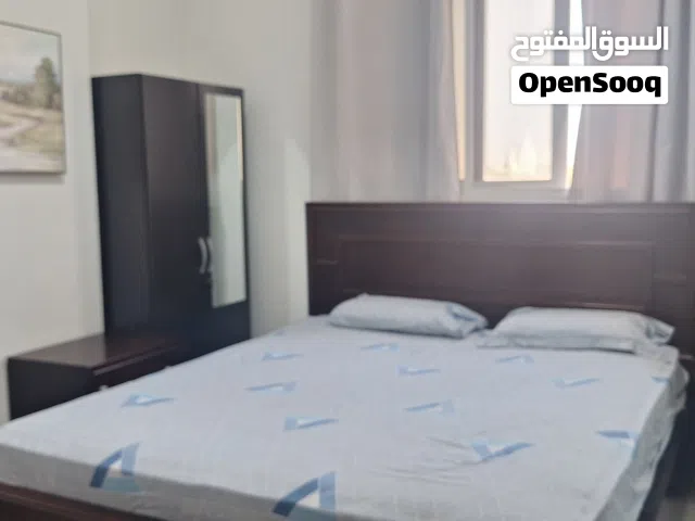 غرفة نوم بحالة ممتازة وبسعر مناسب جدا