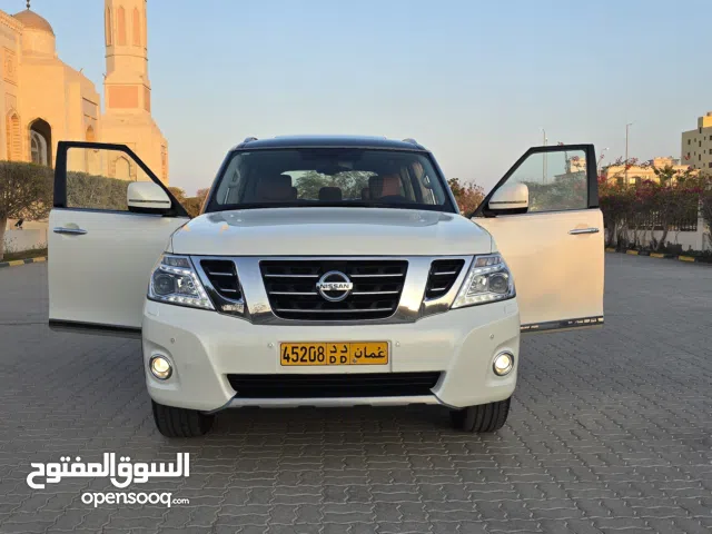 نيسان باترول تيتانيوم المكينة الكبيره بدون حوادث ولاصبغ نهائيا جديدة المالك الأول شبه جديدة