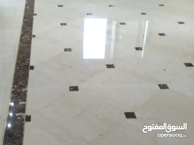 فنيين ممتازين ودرجة أولي لخدمة الرخام والسيراميك