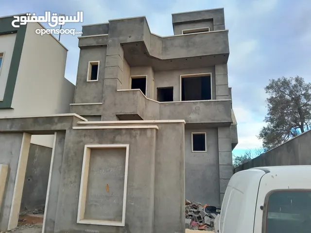 280 m2 4 Bedrooms Townhouse for Sale in Tripoli Abu Saleem