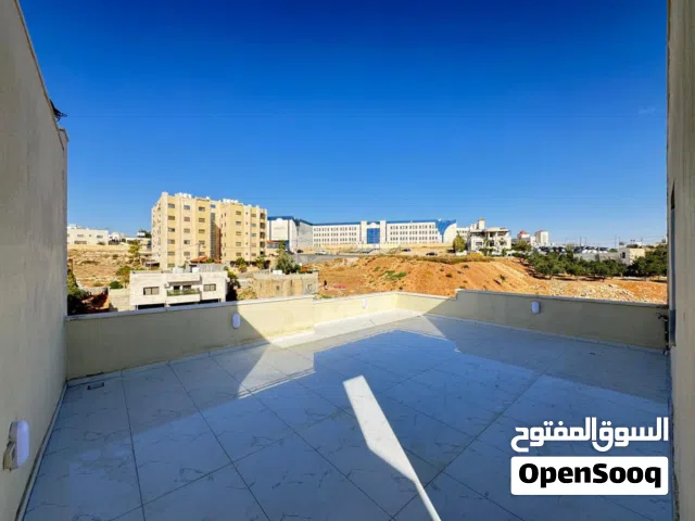 شقة طابق اخير مع روف 212 م مع تراس 40 م سوبر سوبر ديلوكس للبيع في البنيات جانب مدارس الحصاد التربوي