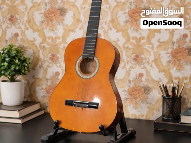 جيتار كلاسيك سوزوكي للبيع قابل للتفاوض بالمعقول