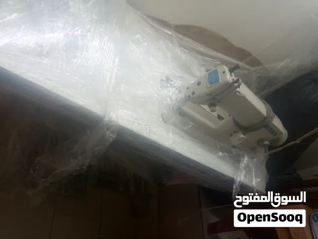ماكنة خياطة شبه جديد