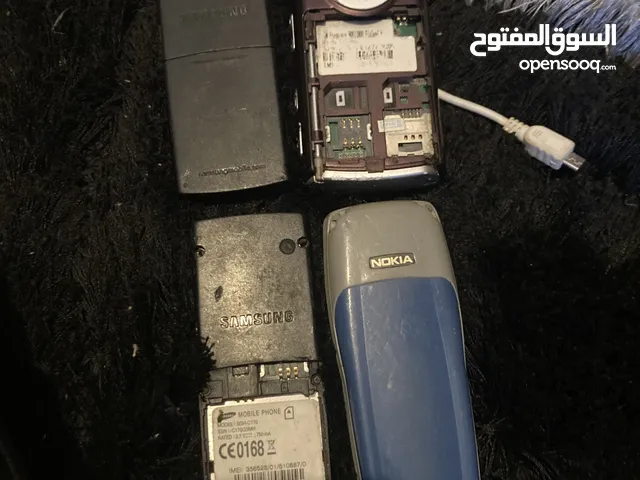 Nokia. Samsung