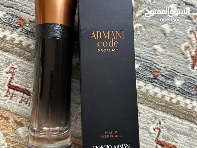 نشتري جميع انواع العطور الأصلية الفارغه بأفضل الأسعار اهم شي تكون اصليه