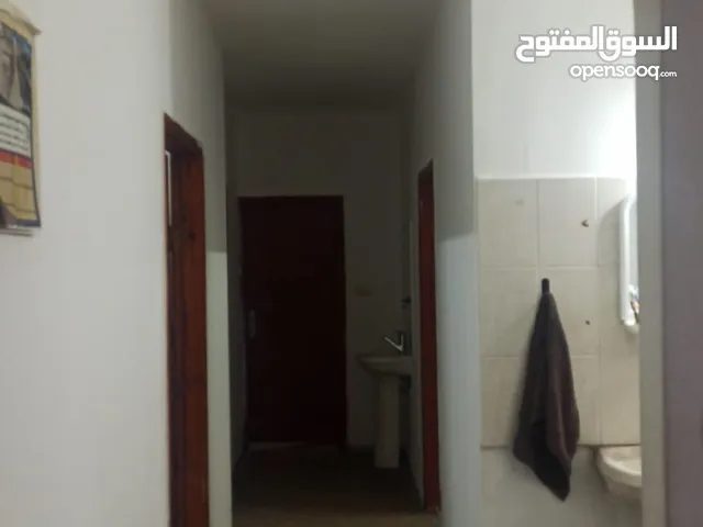 شقه للبيع بموقع مميز بسعر مناسب