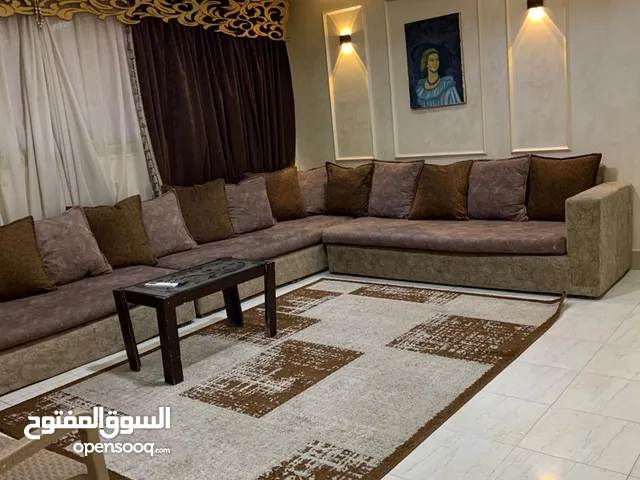 شقه للايجار اليومي والشهري بارقي احياء المهندسين شارع شهاب رئيسي بجوار جميع الخدمات والكافيهات