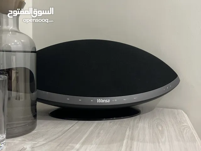سماعات صوتية من شركة ونسى تعمل بشكل ممتاز